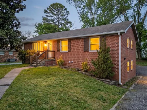161 W Regent Dr, Clarksville, TN 37043