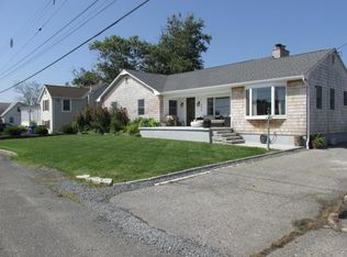 208 Minturn Rd, Toms River, NJ 08753