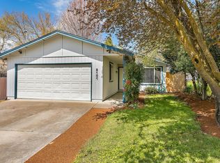 2107 Hill Way, Medford, OR 97504