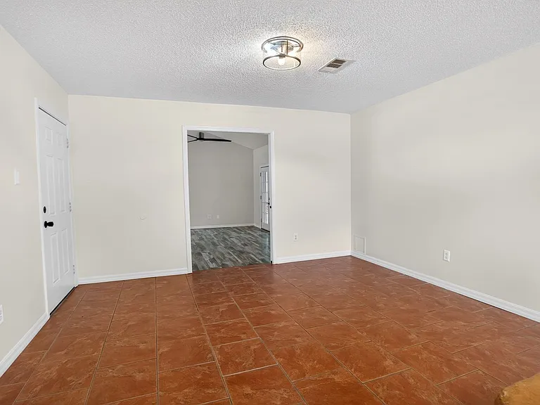 7832 Hilo Pl — Photo 23