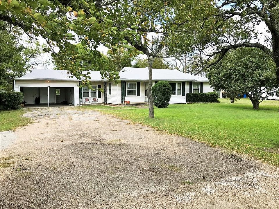 1st image of 1408 W Lake Bardwell Dr