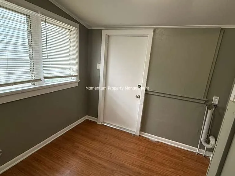 8118 N Alaska St #A & B — Photo 7