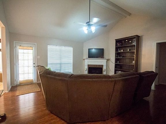 4th image of 8260 Woodbend Dr