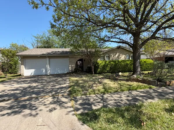 5112 Karen Dr, North Richland Hills, TX 76180