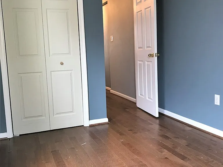 2841 Huntingdon Ave — Photo 12