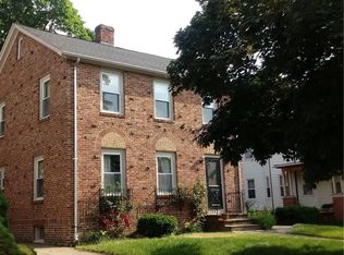 135 Arnold Ave, Cranston, RI 02905