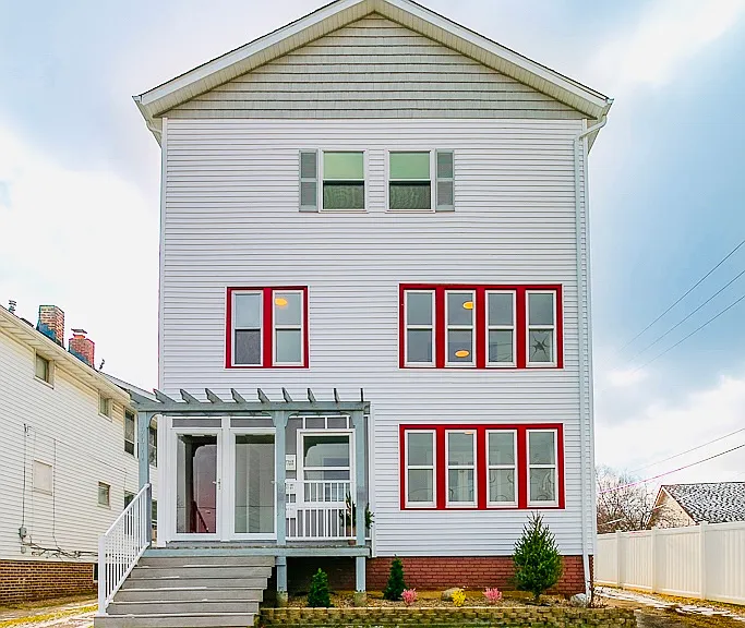 17011 Albers Ave #1 — Photo 1