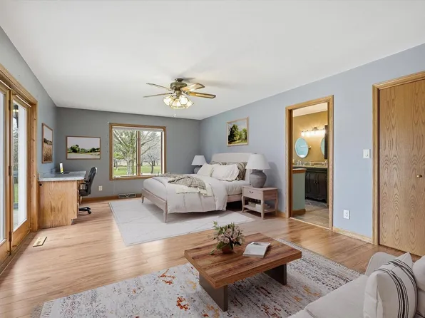 333 Lake Shore ROAD, Grafton, WI 53024