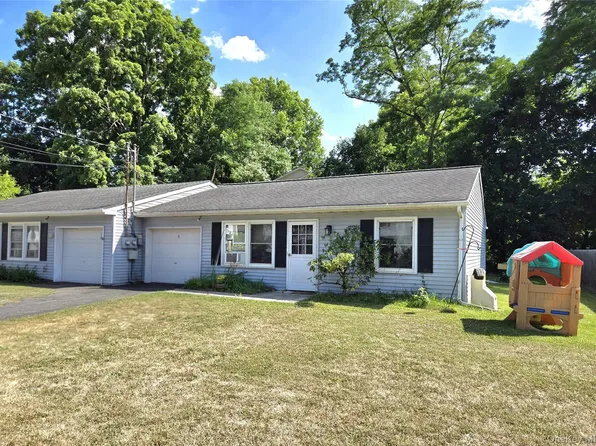 9 Creekview Court, Wappingers Falls, NY 12590