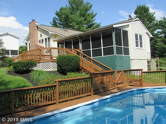 4th image of 3410 Pleasant Plains Dr