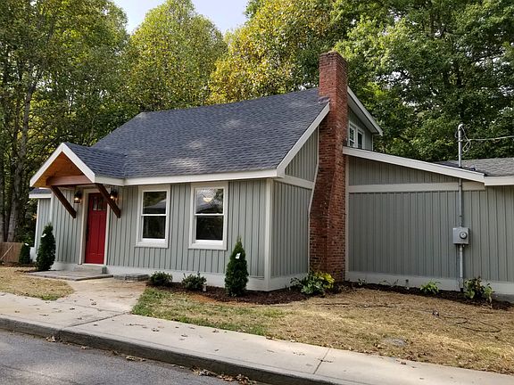 3rd image of 1013 East St