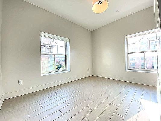 3rd image of 272 W 139th St APT 4B