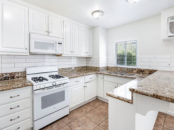 3rd image of 34976 Avenue A #N