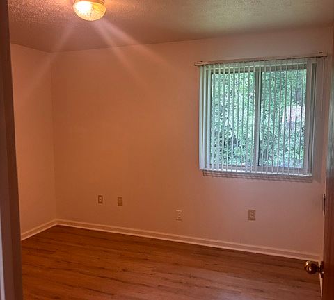 2nd image of 5895 Mebane Ave #2