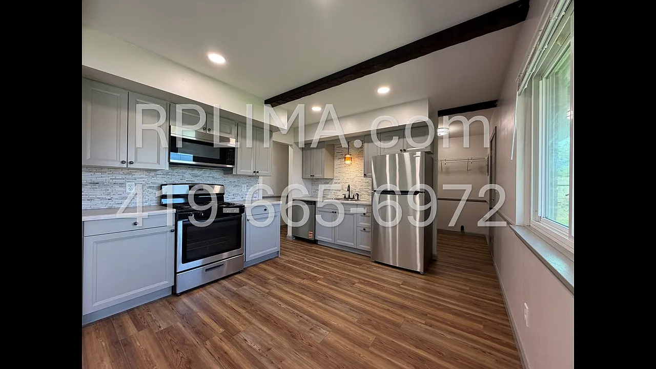 614 Westbrook Drive - 1 — Photo 4