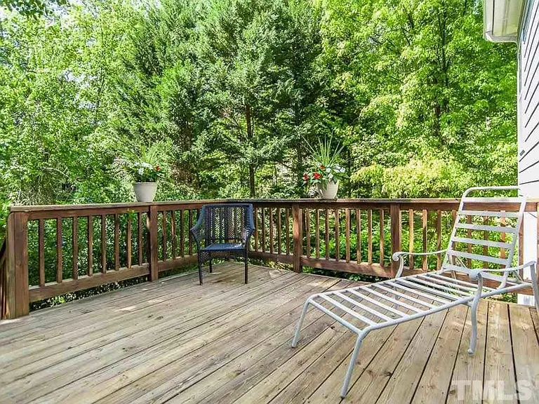 Pine Mill Ln — Photo 17