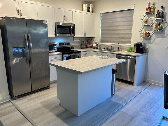 2nd image of 851 NE 211th St #851