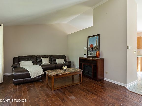 4th image of 12169 W Warner St