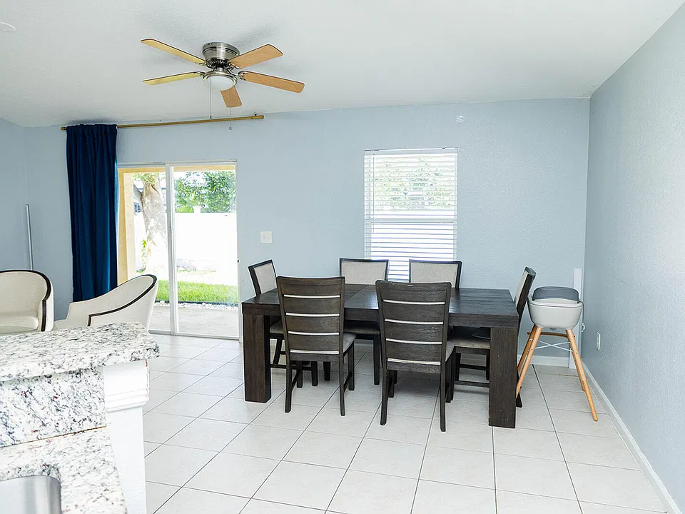 5701 Azalea Cir