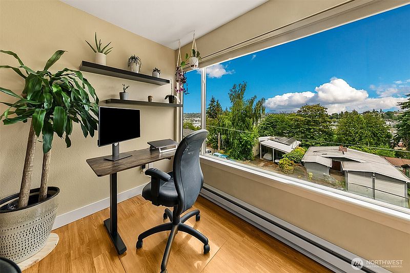 5th image of 3601 24th Avenue W #305