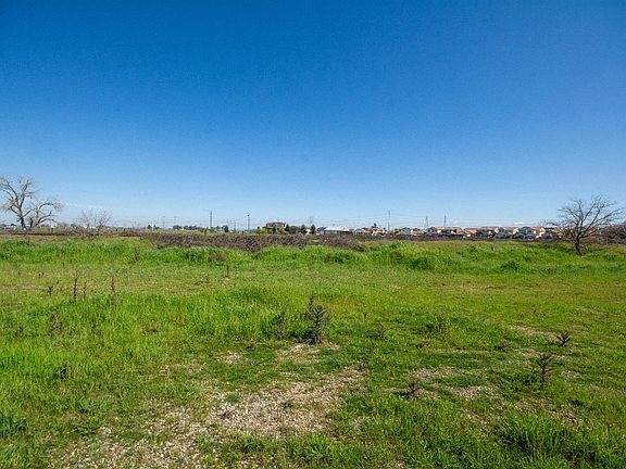 4th image of 9216 Florin Rd