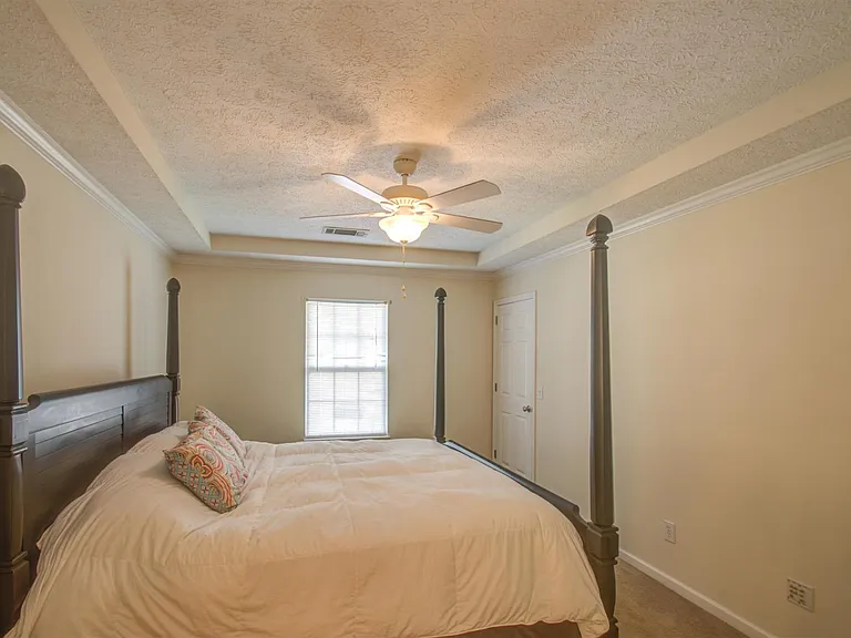 1036 Tonyawood Dr — Photo 14