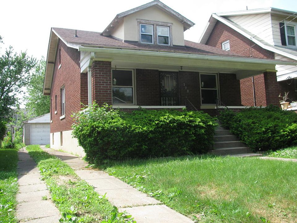 2nd image of 320 Glendora Ave