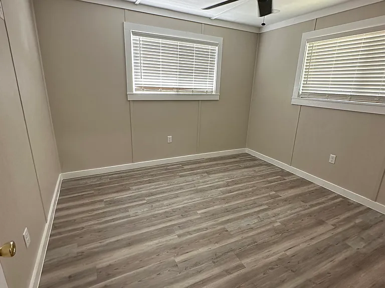1503 W Brown St — Photo 8