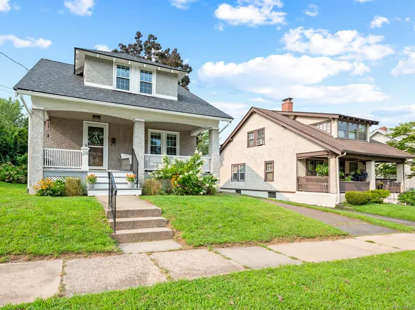 28 Thomas Street, West Hartford, CT 06119