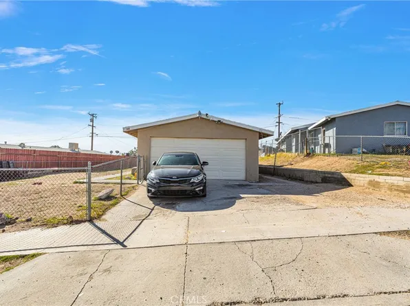 908 Carson St, Barstow, CA 92311