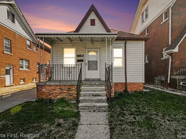 5210 Middlesex St, Dearborn, MI 48126