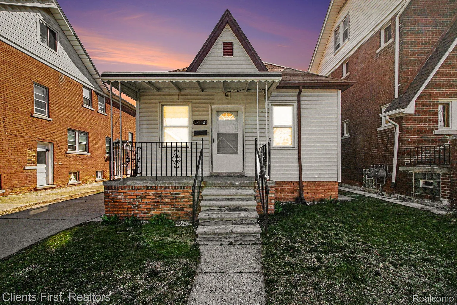 5210 Middlesex St photo 1
