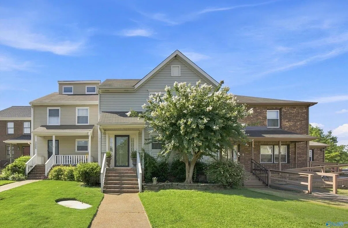 3 bed, 1709 sqft, $2,200 — Photo 1