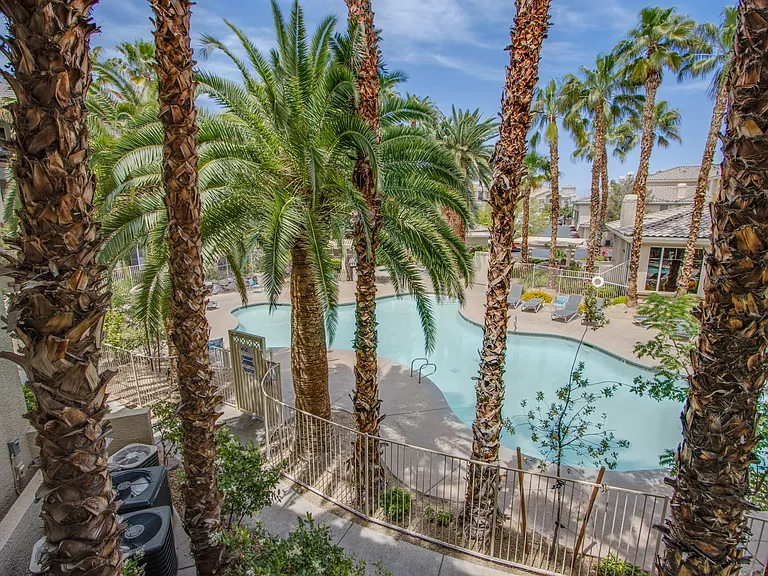 7163 S Durango Dr #209 — Photo 4
