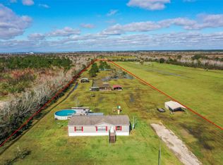 300 Oak Island Box Site Rd, Anahuac, TX 77514