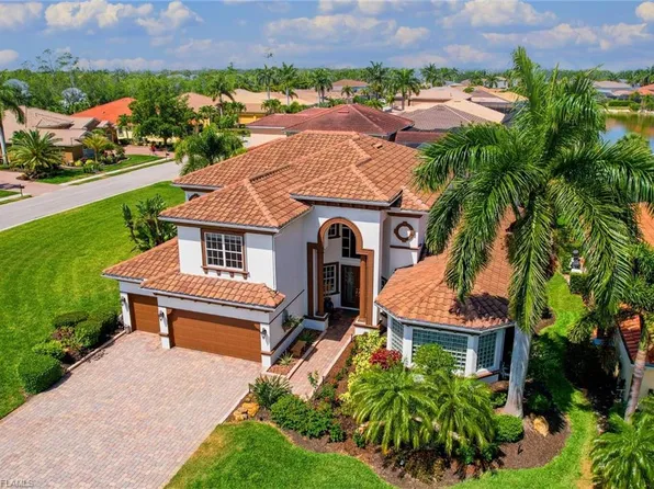 19261 La Serena DR, ESTERO, FL 33967