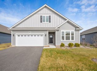 2375 Cannon Dr, Pingree Grove, IL 60140