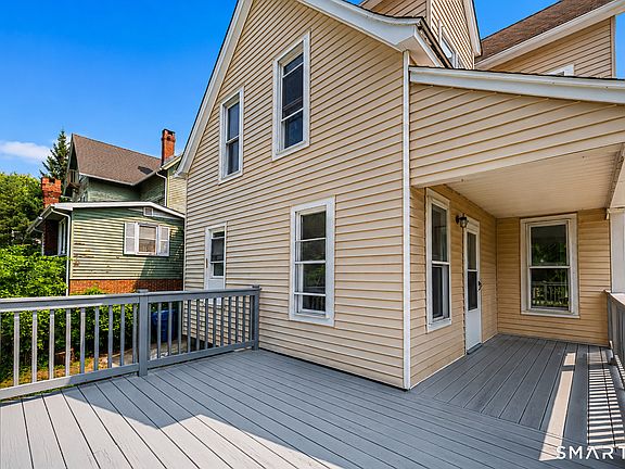 3rd image of 32 Elm Street