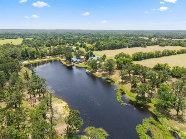 992 Rs County Rd #4325, Emory, TX 75440