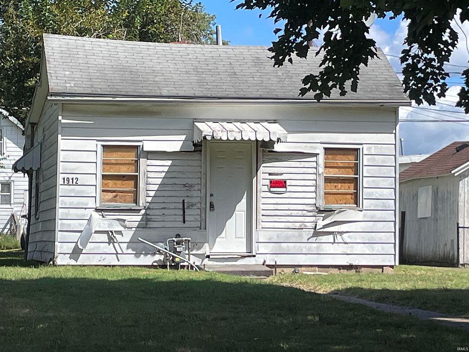 1st image of 1912 E Illinois St