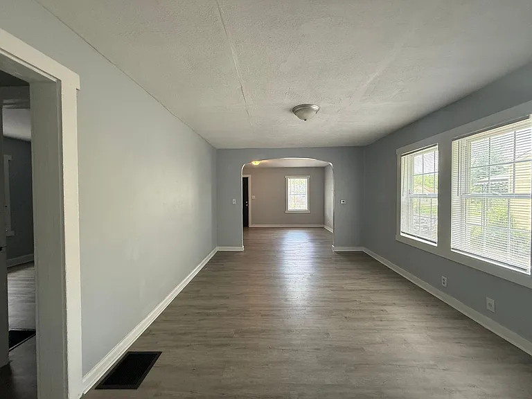 3420 N Denny St — Photo 9