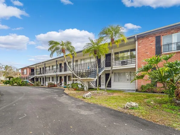 1345 Drew St APT 16, Clearwater, FL 33755