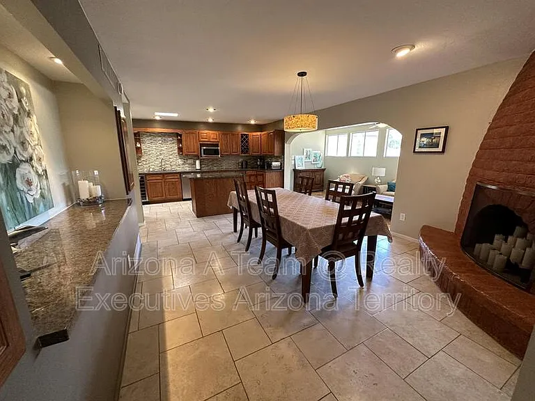 7740 E Manor Pl — Photo 3