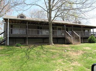 635 Lone Pine Rd, Washington, PA 15301