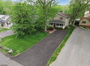 32 W Lakeview Trl, Jefferson Twp., NJ 07885