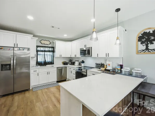 112 Pine St, Shelby, NC 28152