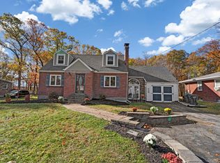 17 Brookside Avenue, Newburgh, NY 12550