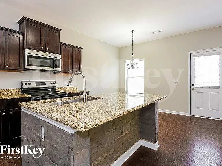 249 Bethany Manor Ct — Photo 6