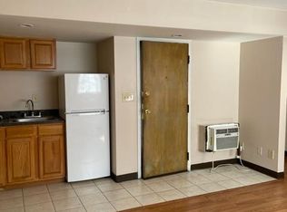 2470 N High St APT B4, Columbus, OH 43202