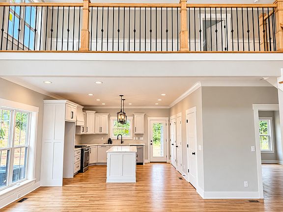 5th image of 3139 Grassland Cir #25